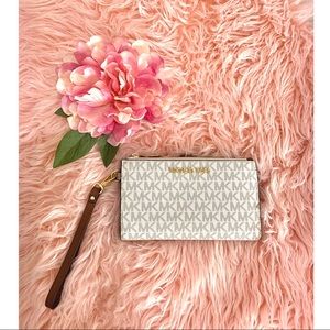 MICHAEL MICHAEL KORS Leather Smartphone Wallet